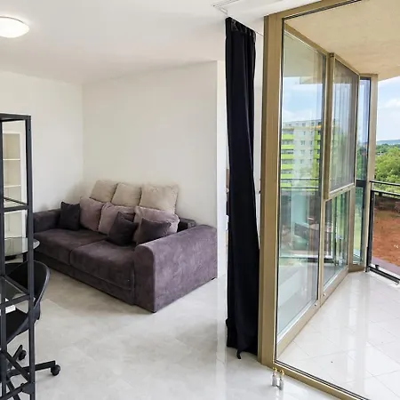 2 With Ac, Vienna Gate 4 Apartamento