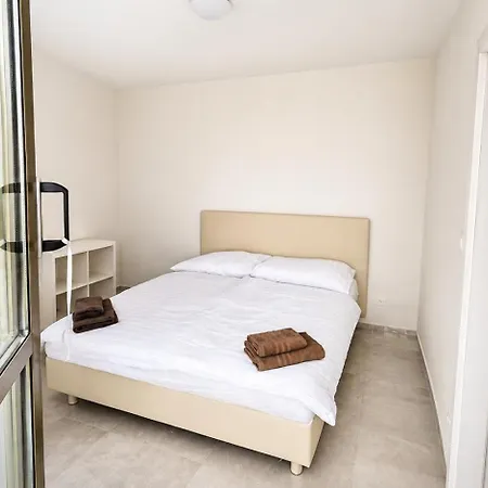 2 With Ac, Vienna Gate 4 Apartamento Bratislava